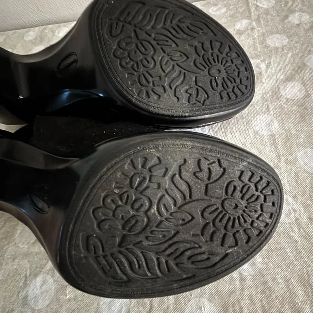 Croft & Barrow Black Strappy Heels - Picture 9 of 10